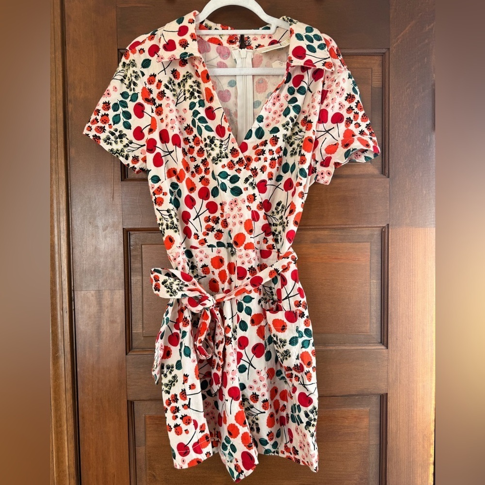 NWT Maeve Linen Short-Sleeve Wrap Romper in Red Motif - Picture 5 of 13